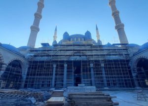 Depremde hasar gören 377 vakıf eserinin restorasyonu sürüyor