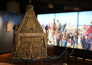 Kabe Yolunda: Mukaddes Yolculuk Hatıraları Sergisi ziyarete açıldı