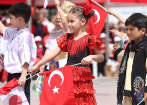 MEB'in hazırladığı etkinliklerle 23 Nisan şenlik havasında geçecek