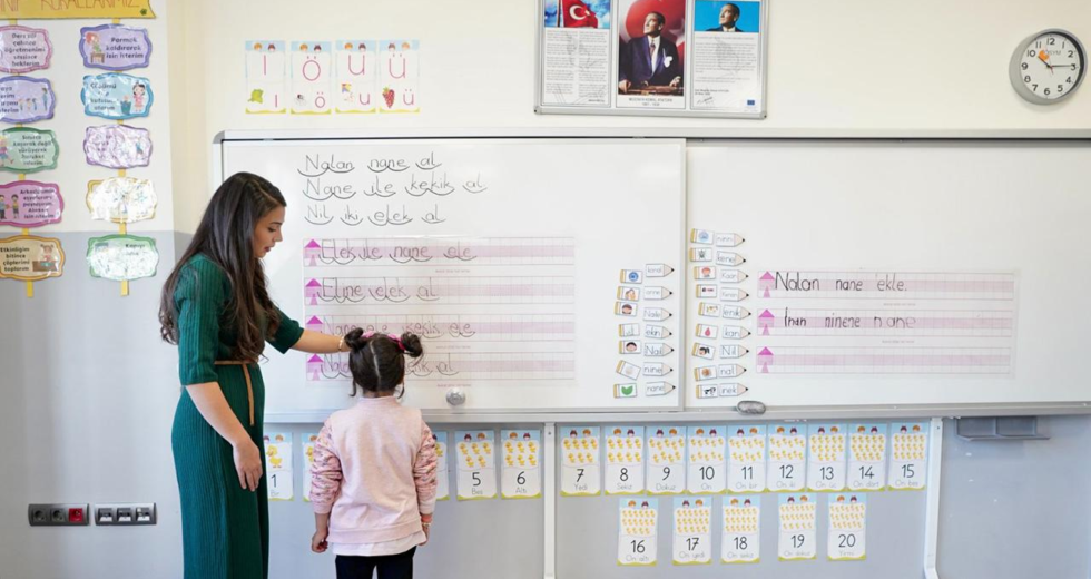 Öğretmen atamalarında KPSS şartı kalktı, MEB Akademi Giriş Sınavı bugün