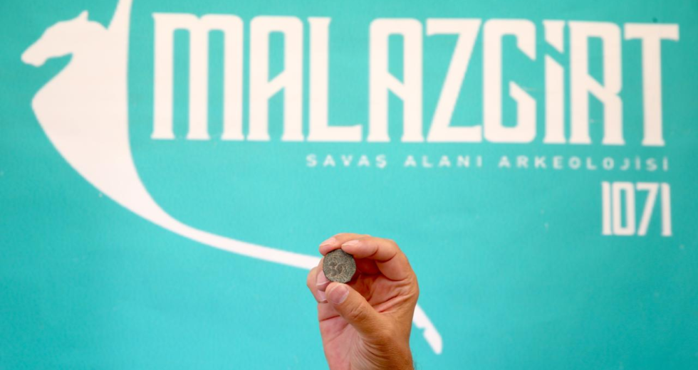 Malazgirt Savaşı alanının tespiti çalışmalarında yaklaşık 200 metal obje bulundu