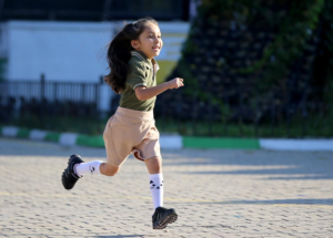 MEB'in serbest kıyafet uygulamasını sona erdirme kararı memnuniyetle karşılandı