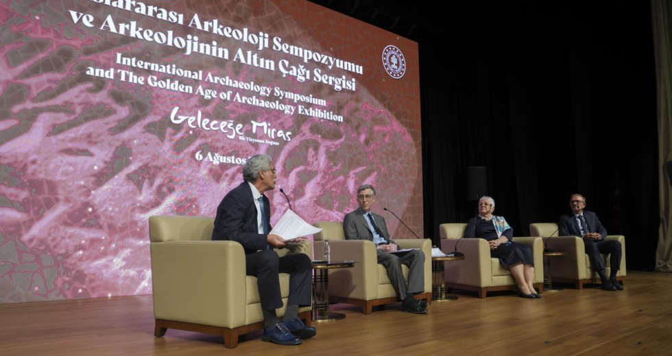 Yerli ve yabancı arkeologlar Uluslararası Arkeoloji Sempozyumunda bir araya geldi