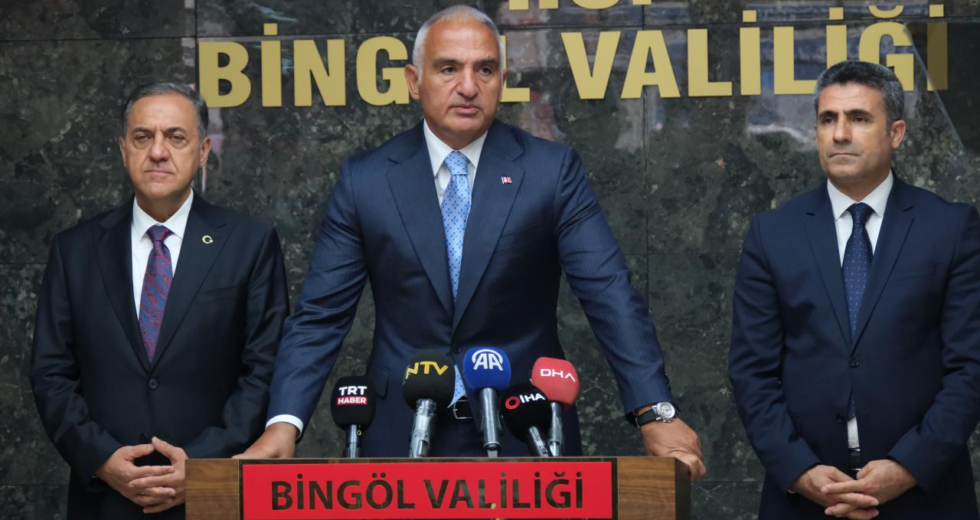 Bakan Ersoy: Hakkari, Bingöl, Bitlis, Tunceli ve Şırnak'ta şenlikler düzenliyoruz