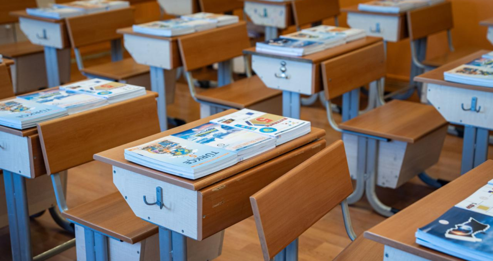 Ücretsiz ders kitapları okul sıralarındaki yerini aldı