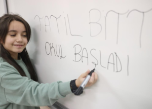 Tatil bitti: Yeni eğitim öğretim yılı bugün başladı