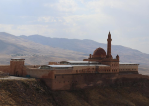 İshak Paşa Sarayı'nın UNESCO'nun asıl listesine girmesi için çalışma başlatıldı