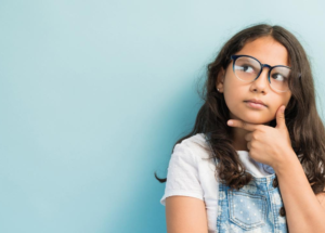 Çocuklar zıt anlamlı kelimeleri TRT Çocuk Ebeveyn Akademisinde öğreniyor