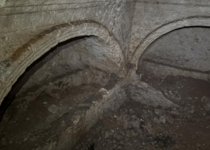 Adıyaman'da 1800 yıllık kubbeli mezar odası bulundu