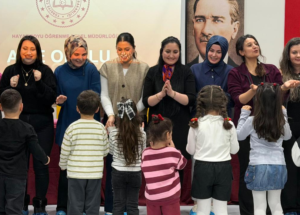 MEB'in 'Aile Okulu' projesi 1 yılda 257 bin veliye ulaştı