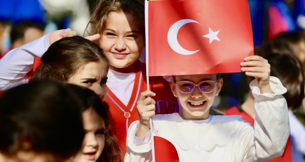 Öğrenciler ikinci döneme Bayrak Sevgisi ile başlayacak