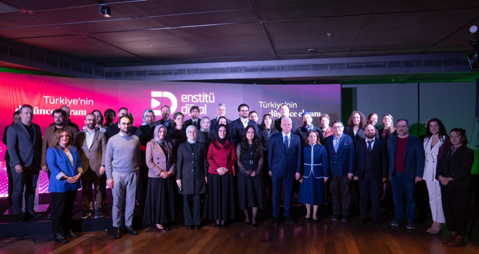 Sosyal bilimler alanında içeriklerin yer aldığı Enstitü Dijital tanıtıldı