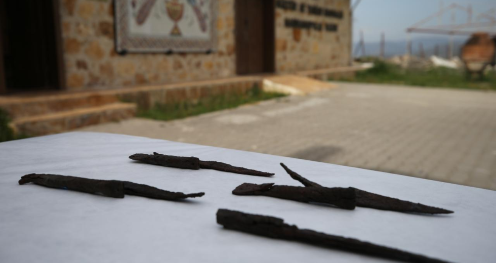 Hadrianopolis Antik Kenti'nde 1500 yıllık bıçaklar gün yüzüne çıkarıldı