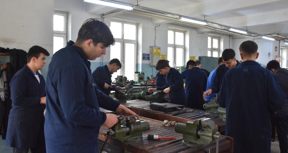 Her 100 öğrenciden 43ü meslek lisesini seçti