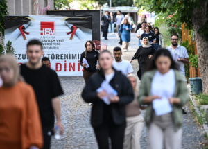 MEB Akademi Giriş Sınavı'nın ilk oturumu başladı