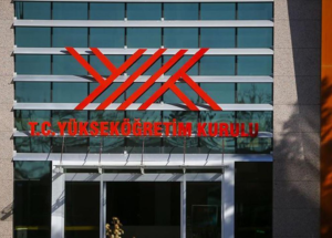 YÖK'ten vakıf üniversitelerine uyarı: Öğrenim ücreti artışı yüzde 25'i geçemeyecek